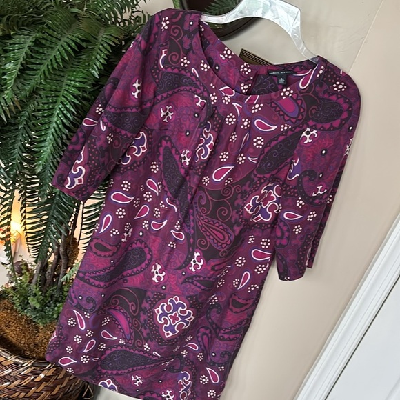 NWOT Banana Republic 100% Silk Shift Dress Beaded Button Up Back Burgundy Mod - Picture 6 of 14